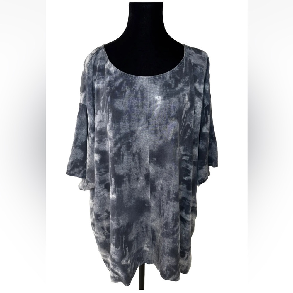 Relaxed Scoop Neck Tie-Dye Top - Gray